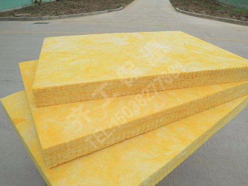 玻璃棉在基礎(chǔ)防水保護(hù)層中應(yīng)用的注意事項(xiàng) 玻璃棉在基礎(chǔ)防水保護(hù)層中應(yīng)用的注意事項(xiàng)