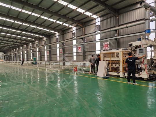 復(fù)合巖棉板廠家 復(fù)合巖棉板廠家