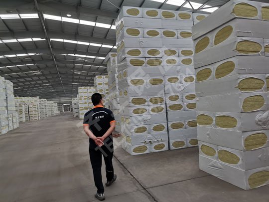 所謂的“防火巖棉板、保溫巖棉板、防水(憎水 所謂的“防火巖棉板、保溫巖棉板、防水(憎水