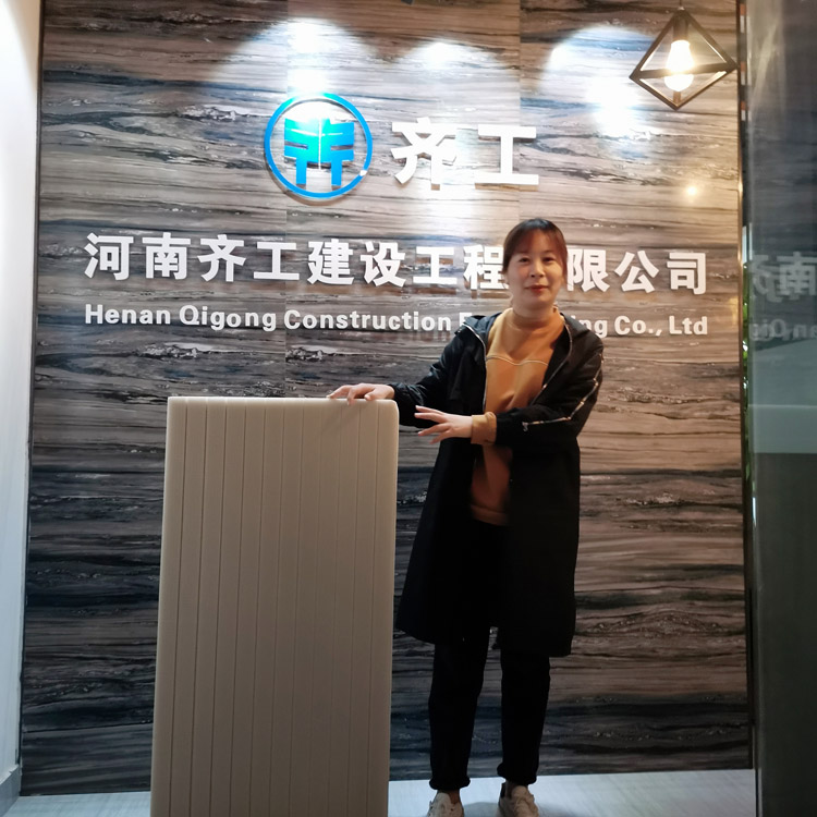 xps擠塑板在機械設(shè)備上生產(chǎn)復雜且嚴格 xps擠塑板在機械設(shè)備上生產(chǎn)復雜且嚴格