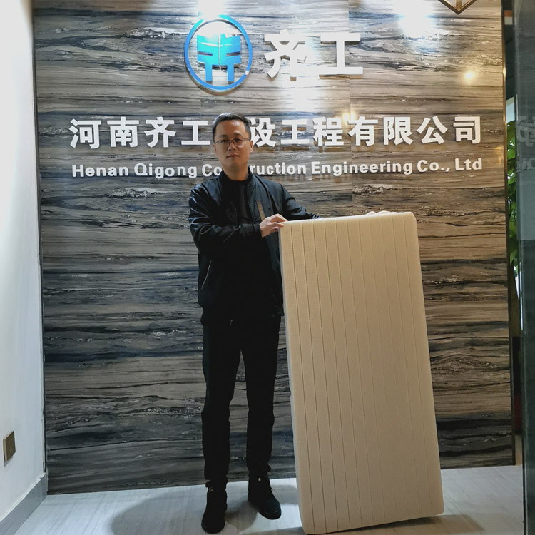 生產(chǎn)時(shí)溫度變化會(huì)對(duì)擠塑板有什么樣的影響? 生產(chǎn)時(shí)溫度變化會(huì)對(duì)擠塑板有什么樣的影響?